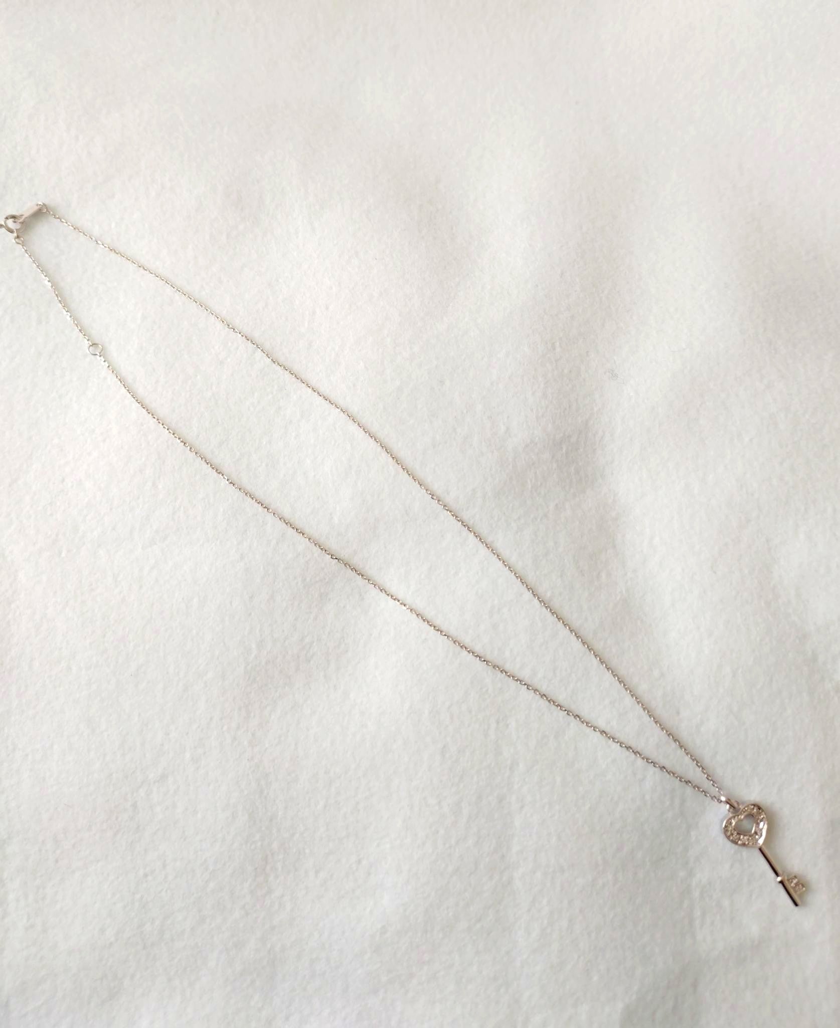 ダイヤモンドハートキーネックレス